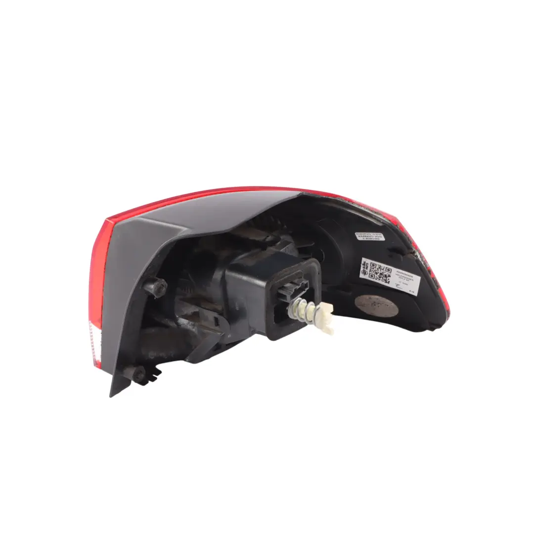 Mk6 5K Rear Tailgate Light Lamp Outer Left N/S to VW Volkswagen Golf with Part number 5K0945095M VW Volkswagen Golf Mk6 5K Rear Tailgate Light Lamp Outer Left N/S - SKU 5K0945095M - Part number 5K0945095M