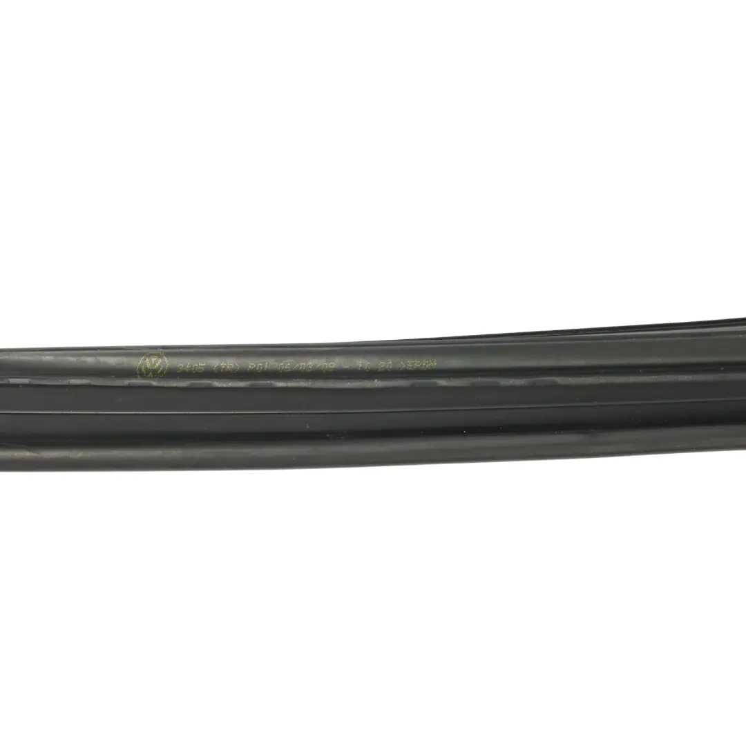 VW Golf Mk6 Porta Anteriore Finestra Guida Striscia Tenuta Destra - SKU 5K4837432C - Numero di parte 5K4837432C