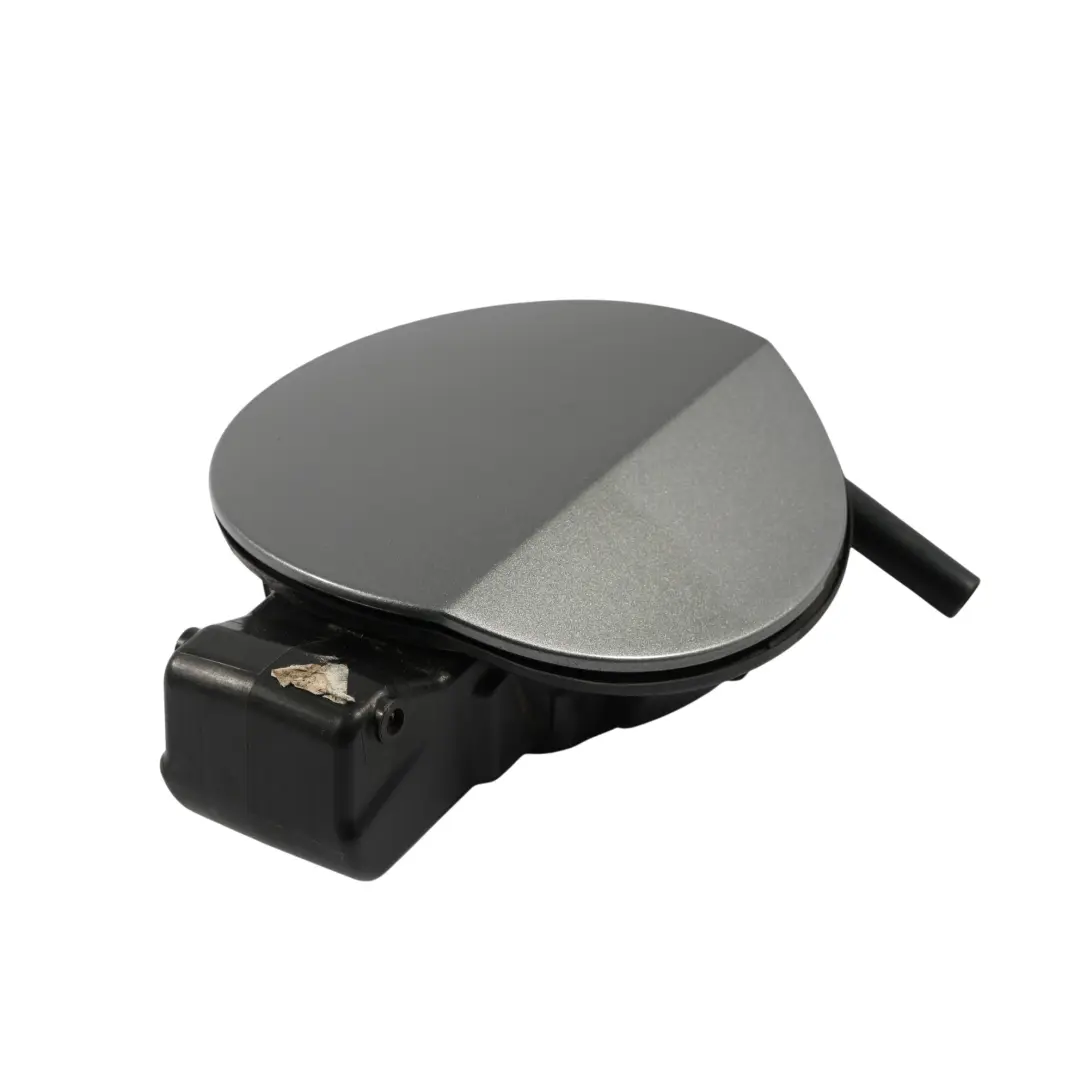 Volkswagen VW Golf Mk6 1K Coperchio Dello Sportelo Carburante Grigio Unito - A7T - SKU 5K6809857C-UGR - Numero di parte 5K6809857C