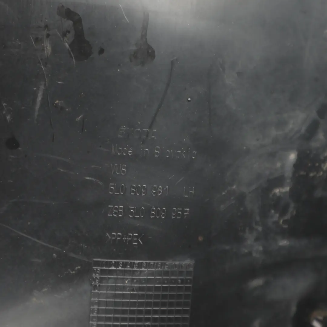 Arch Liner Splash Guard Front Left N/S to Skoda Yeti 5L Wheel with Part number 5L0809961 Skoda Yeti 5L Wheel Arch Liner Splash Guard Front Left N/S - SKU 5L0809961 - Part number 5L0809961