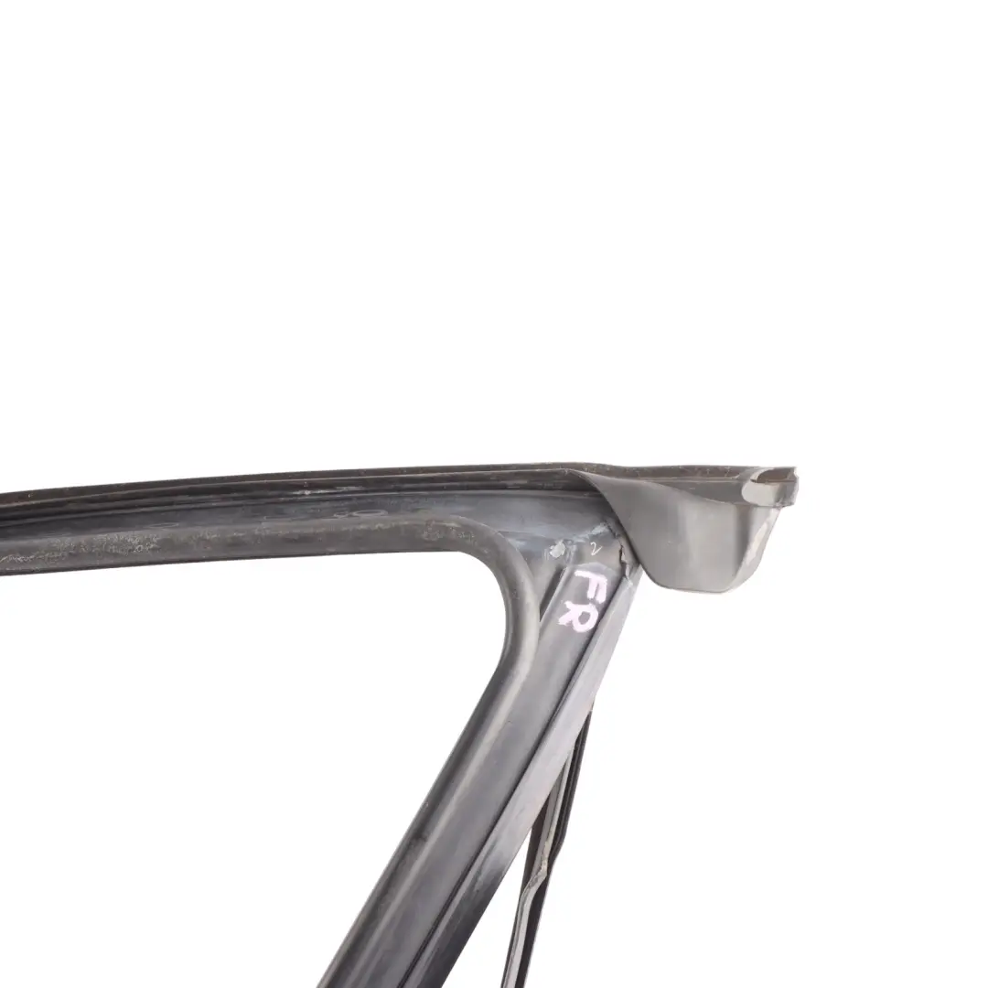 Porta Anteriore Scorrevole Finestra Guarnizione Destra per Skoda Yeti 5L con numero di parte 5L0837432D Skoda Yeti 5L Porta Anteriore Scorrevole Finestra Guarnizione Destra - SKU 5L0837432D - Numero di parte 5L0837432D