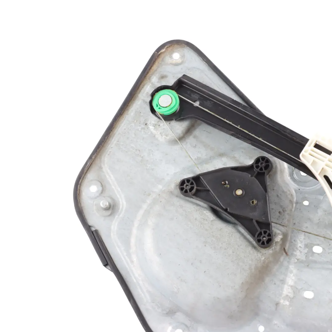 Door Window Regulator Motor Mechanism Right O/S to Skoda Yeti 5L Rear with Part number 5L0839462A Skoda Yeti 5L Rear Door Window Regulator Motor Mechanism Right O/S - SKU 5L0839462A - Part number 5L0839462A