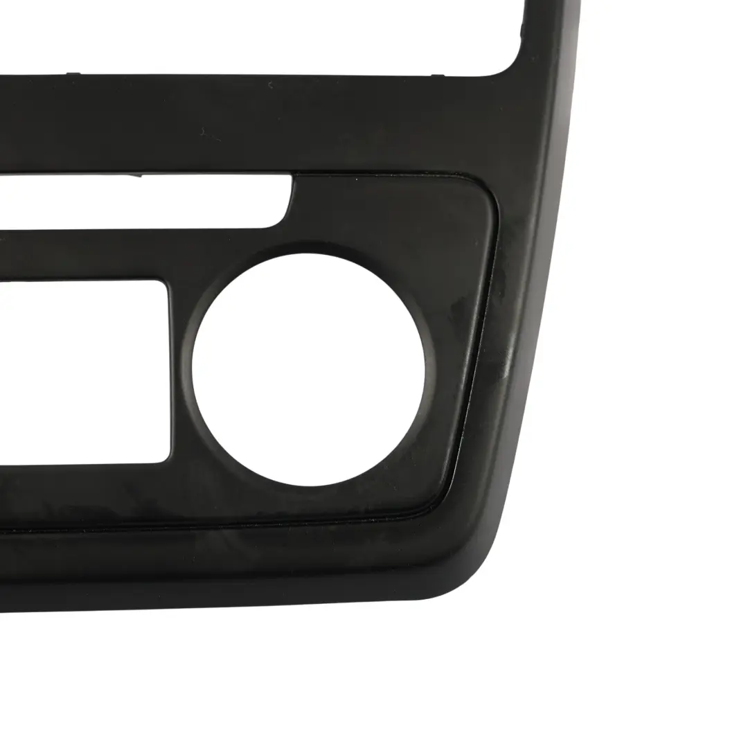 Cornice Per Interruttore Radio Aria Condizionata Cruscotto per Skoda Yeti con numero di parte 5L0858069H Skoda Yeti Cornice Per Interruttore Radio Aria Condizionata Cruscotto - SKU 5L0858069H - Numero di parte 5L0858069H