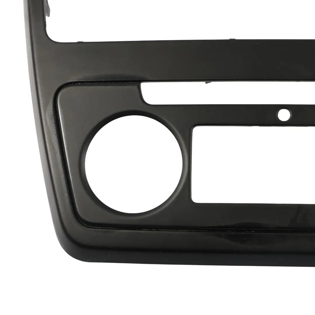 Skoda Yeti Ramka Osłona Radia Przełączników Klimatyzacji - SKU 5L0858069H - Numer Części 5L0858069H