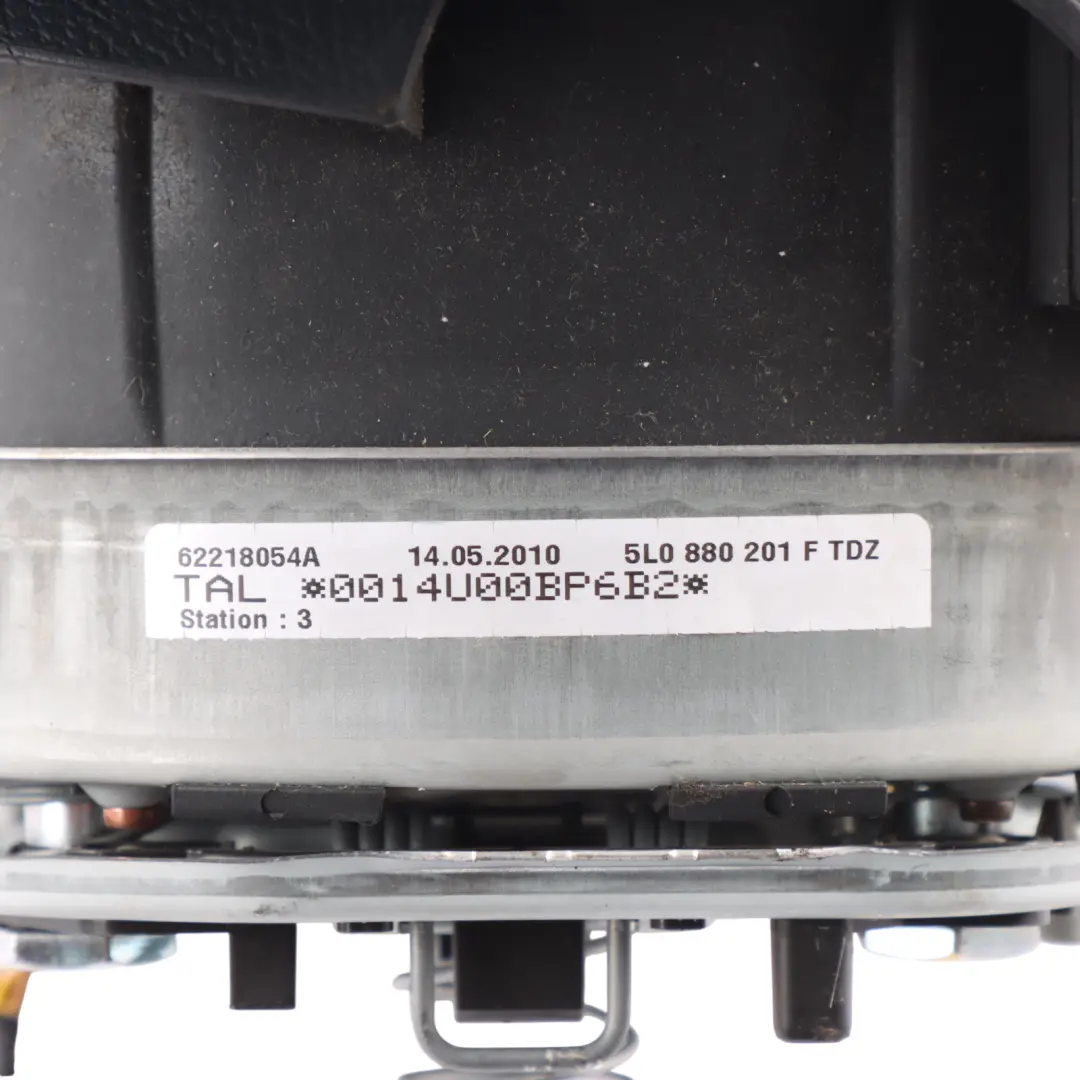 Steering Wheel Air Module Driver's Side to Skoda Yeti 5L with Part number 5L0880201F Skoda Yeti 5L Steering Wheel Air Module Driver's Side - SKU 5L0880201F - Part number 5L0880201F