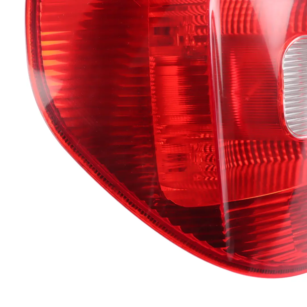Tylna Lampa Zewnętrzna Lewa Tył do Skoda Yeti 5L o numerze 5L0945111 Skoda Yeti 5L Tylna Lampa Zewnętrzna Lewa Tył - SKU 5L0945111 - Numer Części 5L0945111