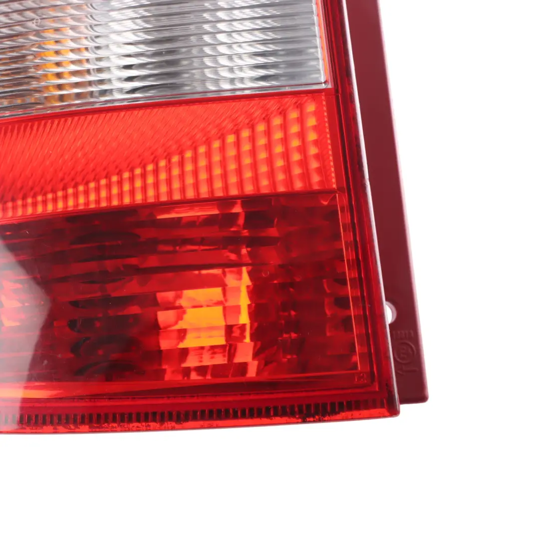 Skoda Yeti 5L Tylna Lampa Zewnętrzna Lewa Tył - SKU 5L0945111 - Numer Części 5L0945111