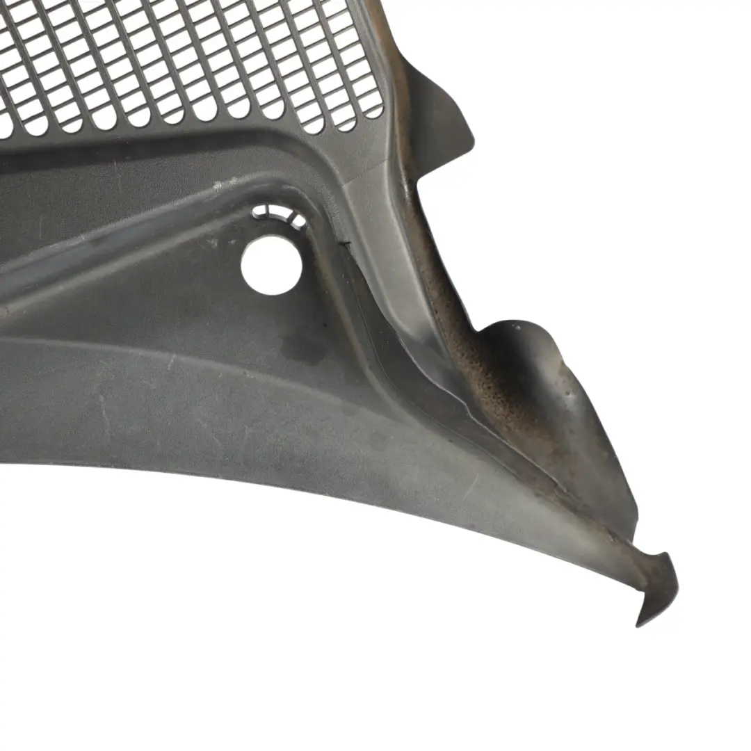 Pannello Rivestimento Cofano Tergicristallo Destro per Skoda Yeti 5L con numero di parte 5L2819416 Skoda Yeti 5L Pannello Rivestimento Cofano Tergicristallo Destro - SKU 5L2819416 - Numero di parte 5L2819416