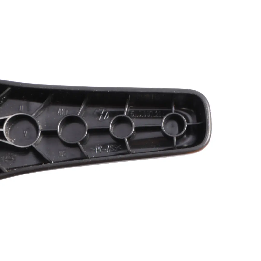 MK3 5F Palanca Ajuste Respaldo Asiento Delantero D para Seat Leon con número de pieza 5N0881236 Seat Leon MK3 5F Palanca Ajuste Respaldo Asiento Delantero D - SKU 5N0881236 - Número de pieza 5N0881236