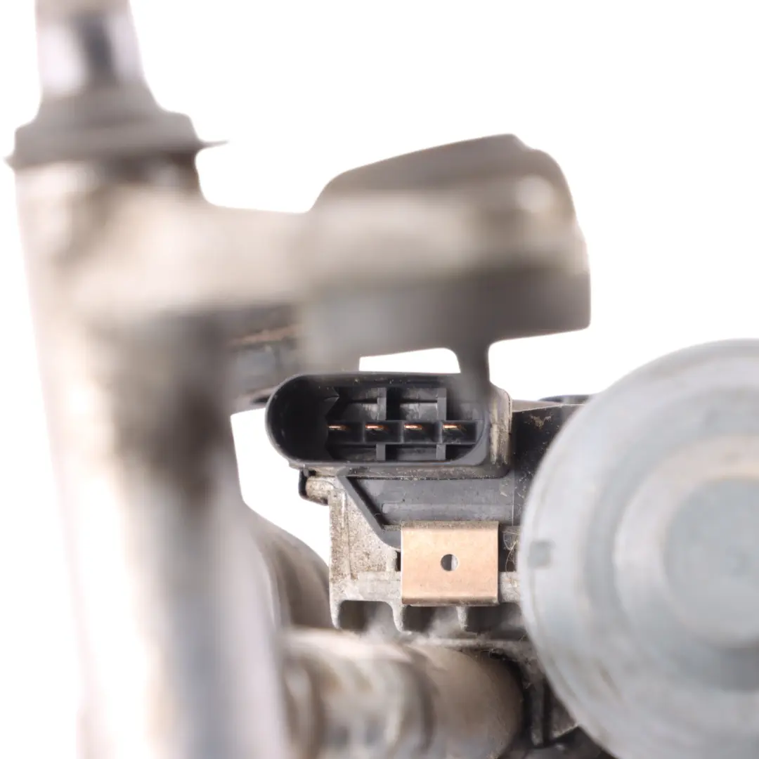 Windscreen Wiper Linkage Motor Actuator Front Left N/S to Seat Altea with Part number 5P0955023H Seat Altea Windscreen Wiper Linkage Motor Actuator Front Left N/S - SKU 5P0955023H - Part number 5P0955023H