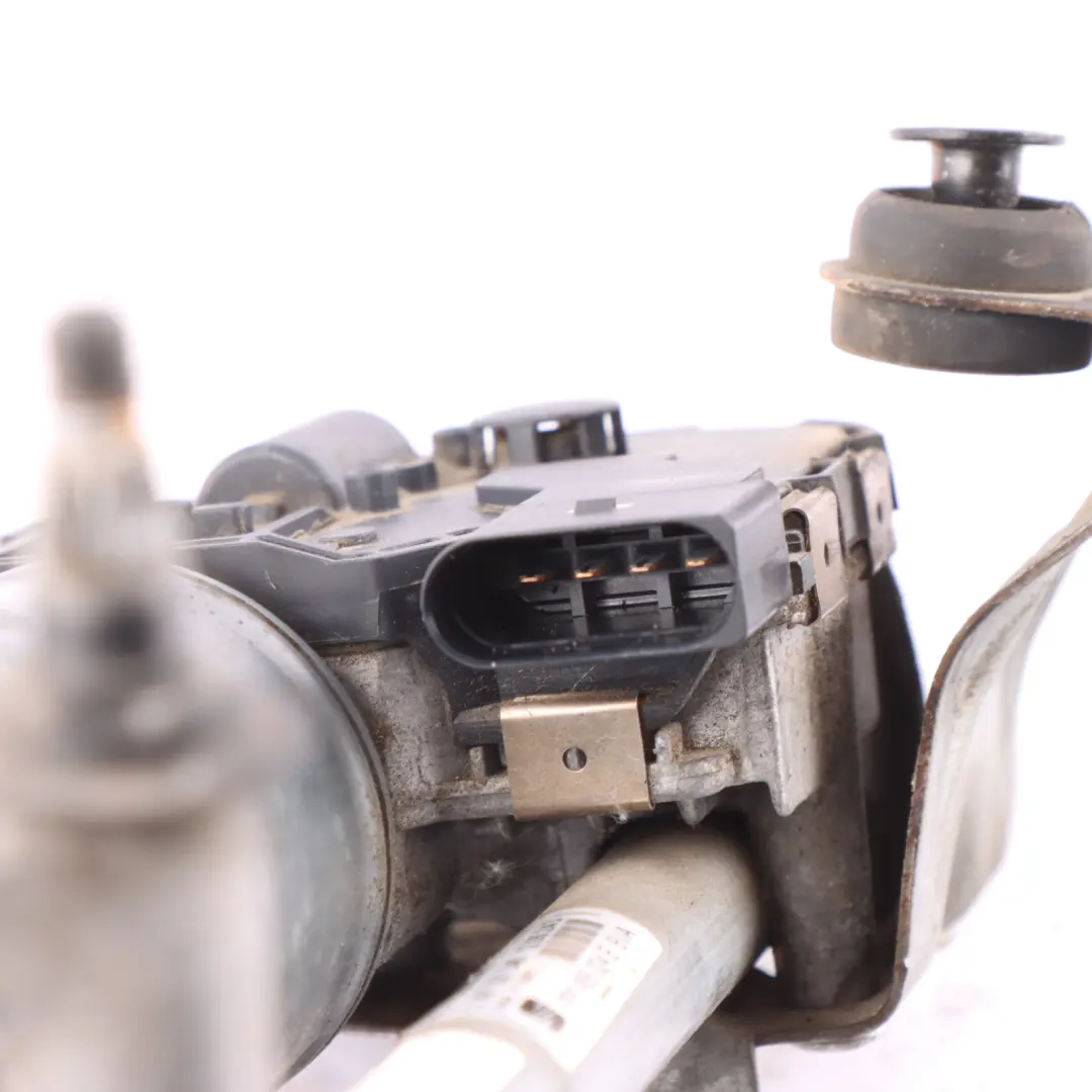 Seat Altea Windscreen Wiper Linkage Motor Actuator Front Right O/S - SKU 5P0955024E - Part number 5P0955024E