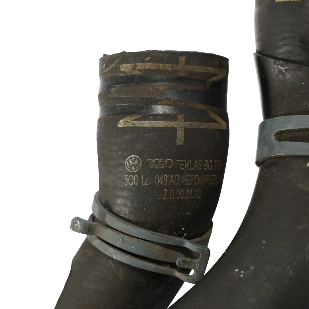 Wasser Kühl Mittel Rohr Schlauch Leitung für Volkswagen Audi A3 8V Seat mit Teilenummer 5Q0121049AD Volkswagen Audi A3 8V Seat Wasser Kühl Mittel Rohr Schlauch Leitung - SKU 5Q0121049AD - Teilenummer 5Q0121049AD