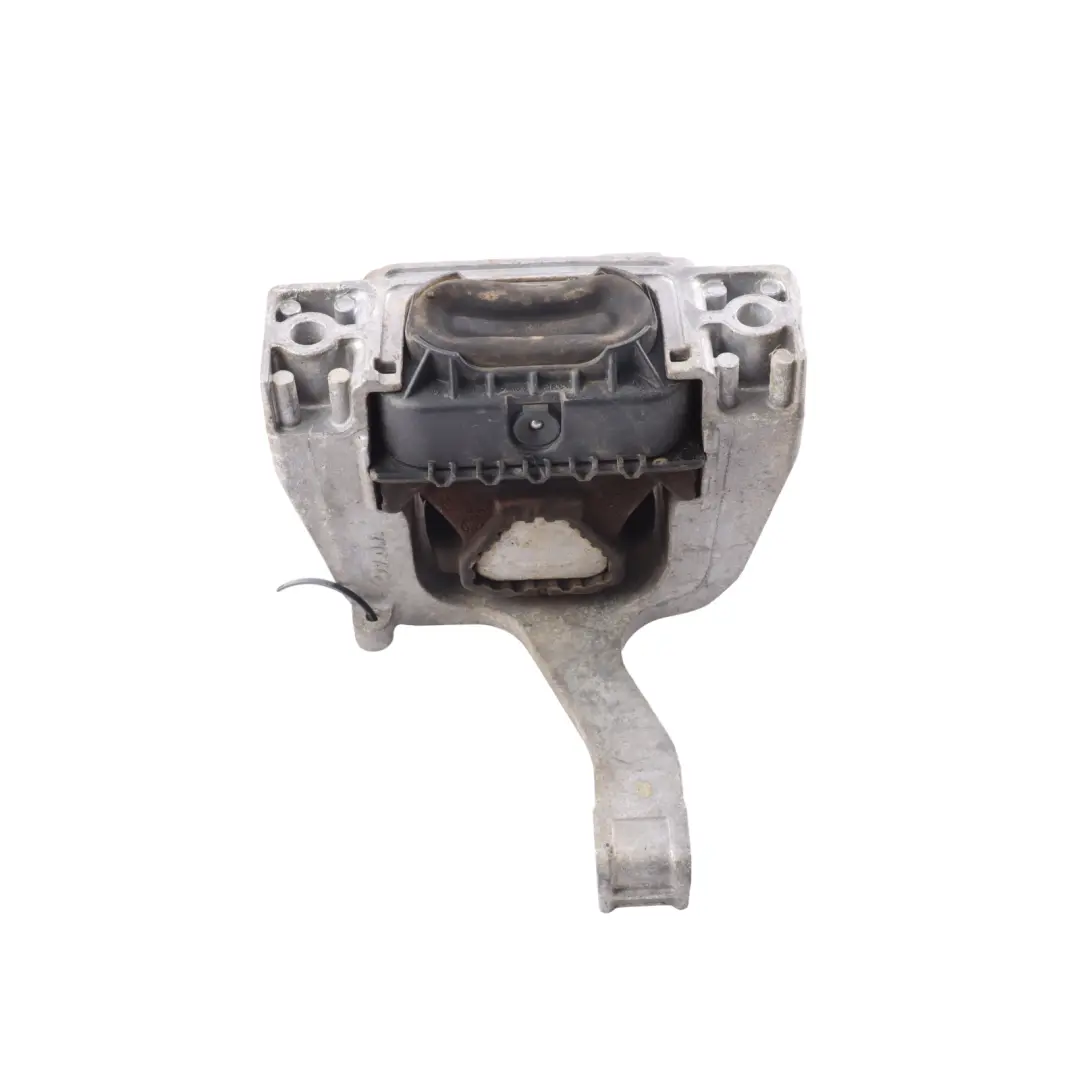 Mount Bracket Holder Support Right O/S 1.4 TSI to Audi A3 8V Engine with Part number 5Q0199262BE Audi A3 8V Engine Mount Bracket Holder Support Right O/S 1.4 TSI - SKU 5Q0199262BE - Part number 5Q0199262BE