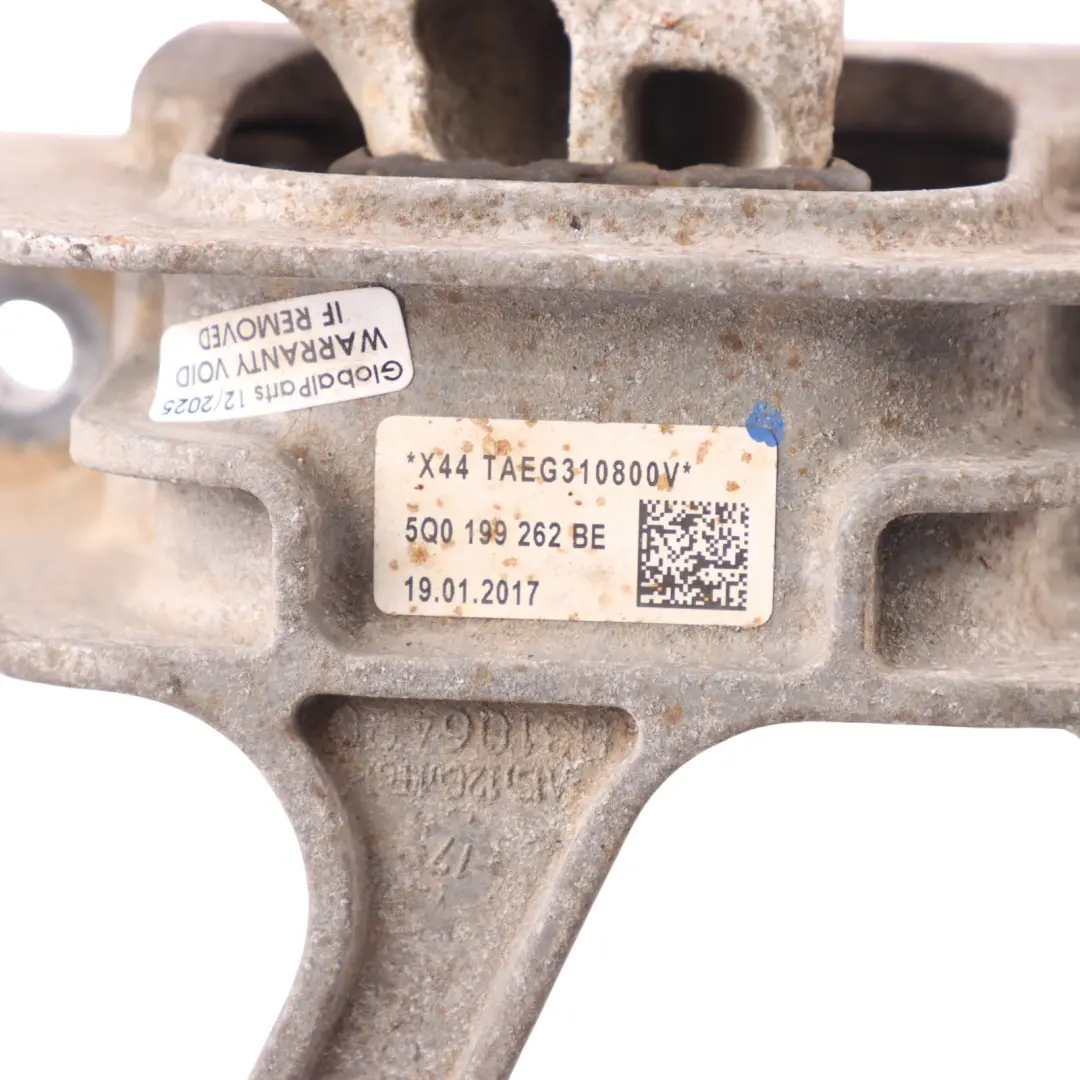 Audi A3 8V Motor Halterung Träger Stütze Rechts 1.4 TSI - SKU 5Q0199262BE - Teilenummer 5Q0199262BE