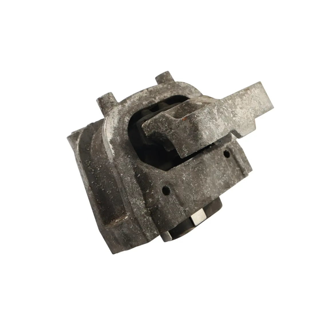 Wspornik Mocowanie Silnika Prawe do Volkswagen VW Golf 7 o numerze 5Q0199262DF Volkswagen VW Golf 7 Wspornik Mocowanie Silnika Prawe - SKU 5Q0199262DF - Numer Części 5Q0199262DF