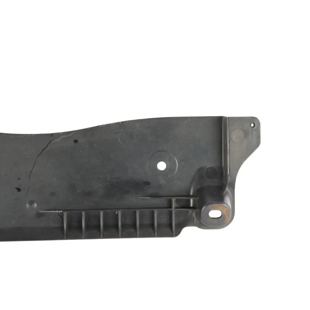 Bajo Motor Cubierta Protector Contra Salpicaduras para Skoda Octavia 5E Audi A3 8V con número de pieza 5Q0825230J Skoda Octavia 5E Audi A3 8V Bajo Motor Cubierta Protector Contra Salpicaduras - SKU 5Q0825230J - Número de pieza 5Q0825230J