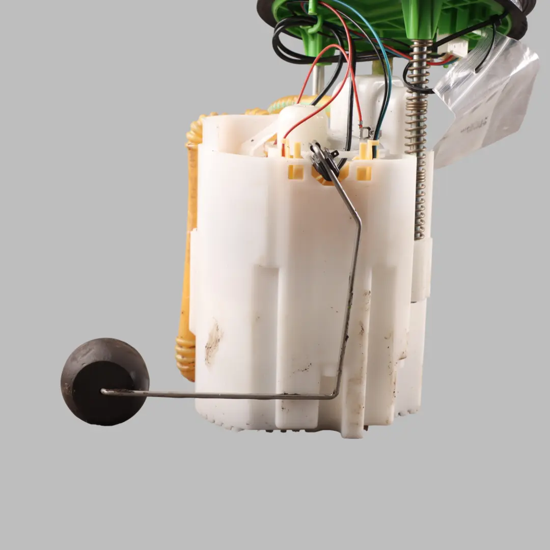 Sensor De Nivel De Combustible Bomba Unidad Gasolina para Audi A3 8V con número de pieza 5Q0919051BP Audi A3 8V Sensor De Nivel De Combustible Bomba Unidad Gasolina - SKU 5Q0919051BP - Número de pieza 5Q0919051BP