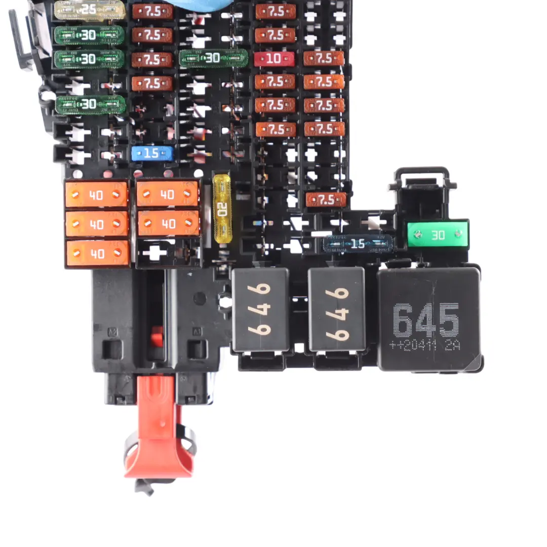 8Y Fuse Box Control Module Relay Box Electrical Unit to Audi A3 S3 with Part number 5WA937615 Audi A3 S3 8Y Fuse Box Control Module Relay Box Electrical Unit - SKU 5WA937615 - Part number 5WA937615