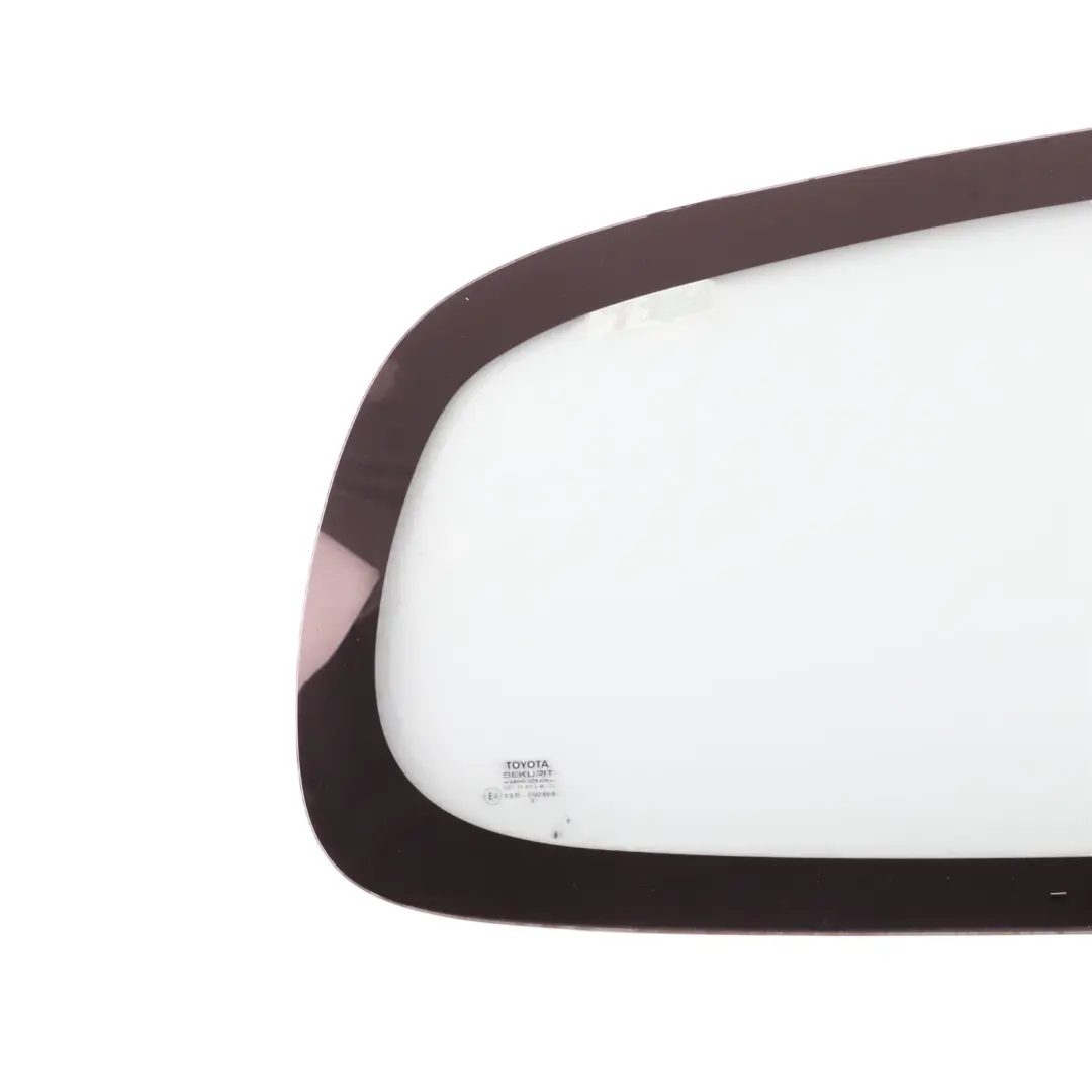 Mk1 Rear Side Window Quarter Glass Green Right O/S to Toyota Yaris with Part number 627110D010 Toyota Yaris Mk1 Rear Side Window Quarter Glass Green Right O/S - SKU 627110D010 - Part number 627110D010