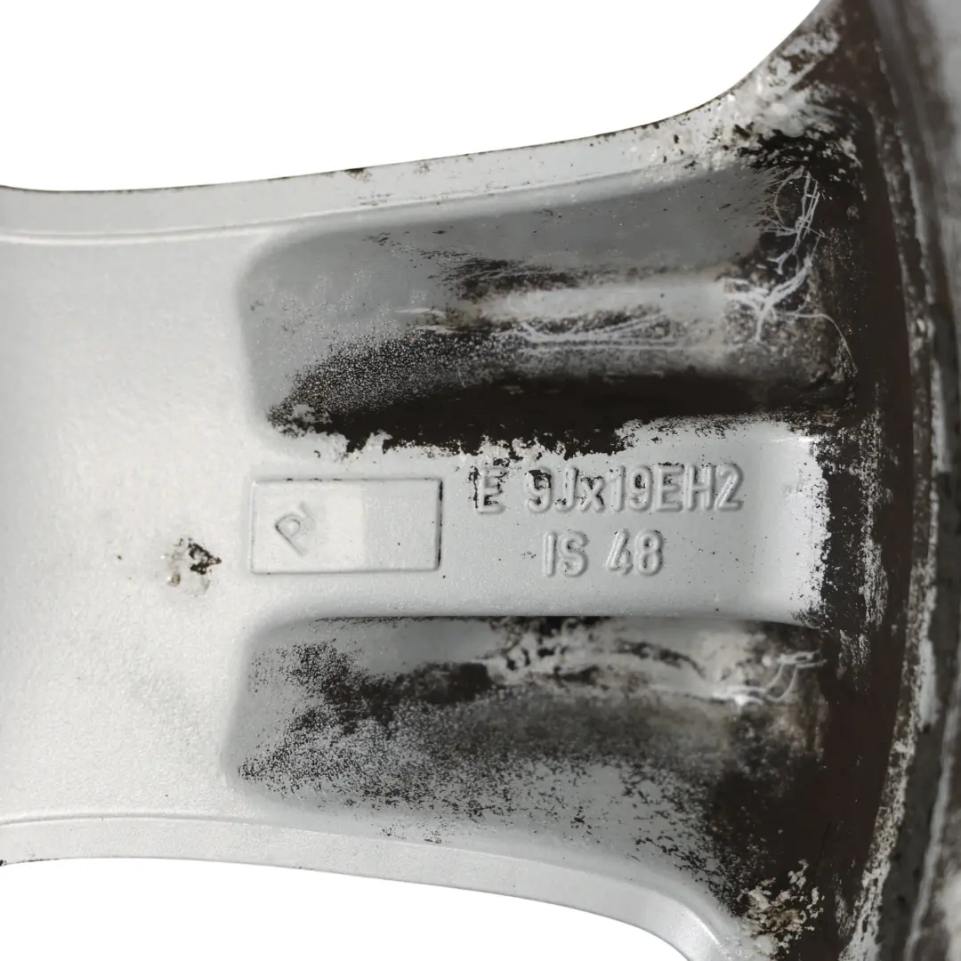 Felga Aluminiowa Srebrna 19" Styling 132 9J ET:48 do BMW X5 E53 o numerze 6761931 BMW X5 E53 Felga Aluminiowa Srebrna 19" Styling 132 9J ET:48 - SKU 6761931-3 - Numer Części 6761931