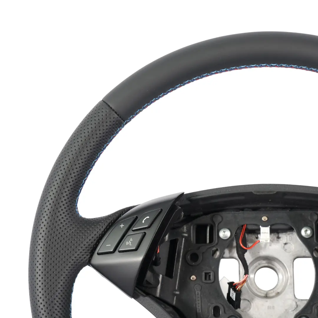 Negro Nuevo volante De cuero M-tricolored para BMW E60 E61 LCI con número de pieza 6774456 BMW E60 E61 LCI Negro Nuevo volante De cuero M-tricolored - SKU 6774456-1 - Número de pieza 6774456