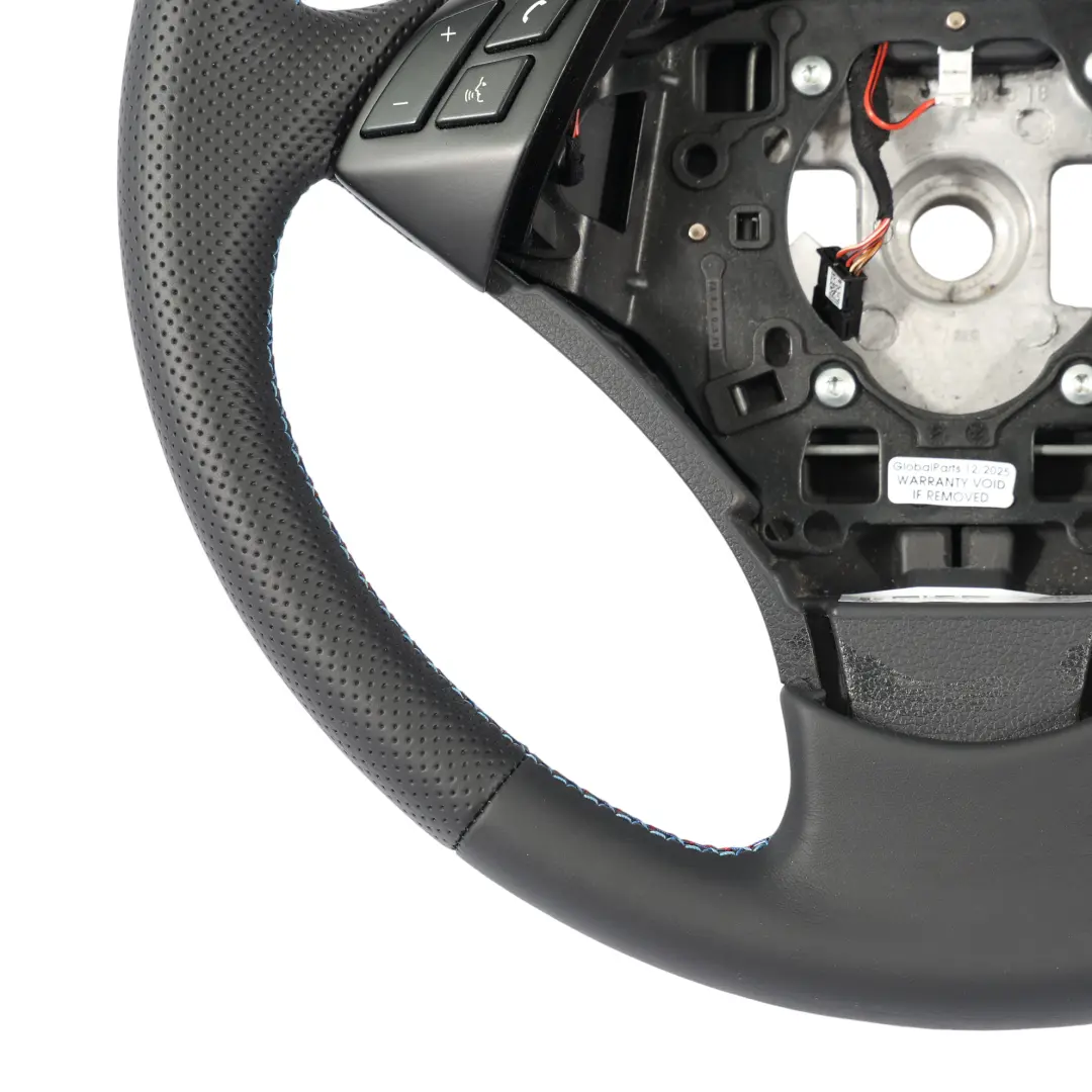 Nuova Pelle Nera Volante M-tricolori per BMW E60 E61 LCI con numero di parte 6774456 BMW E60 E61 LCI Nuova Pelle Nera Volante M-tricolori - SKU 6774456-1 - Numero di parte 6774456