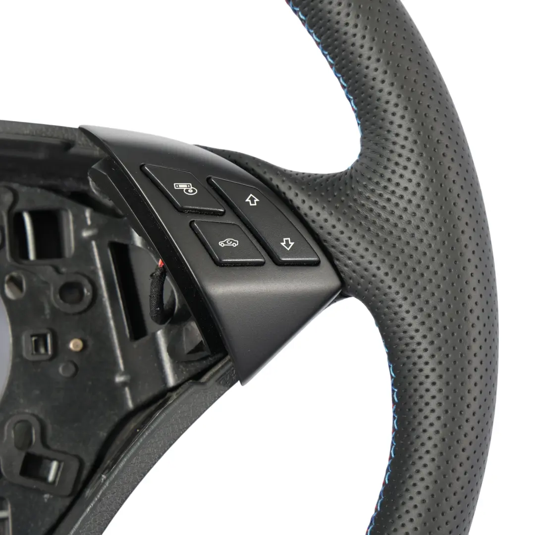 Kierownica NOWA Czarna Skóra do BMW E60 E61 LCI o numerze 6774456 BMW E60 E61 LCI Kierownica NOWA Czarna Skóra - SKU 6774456-1 - Numer Części 6774456