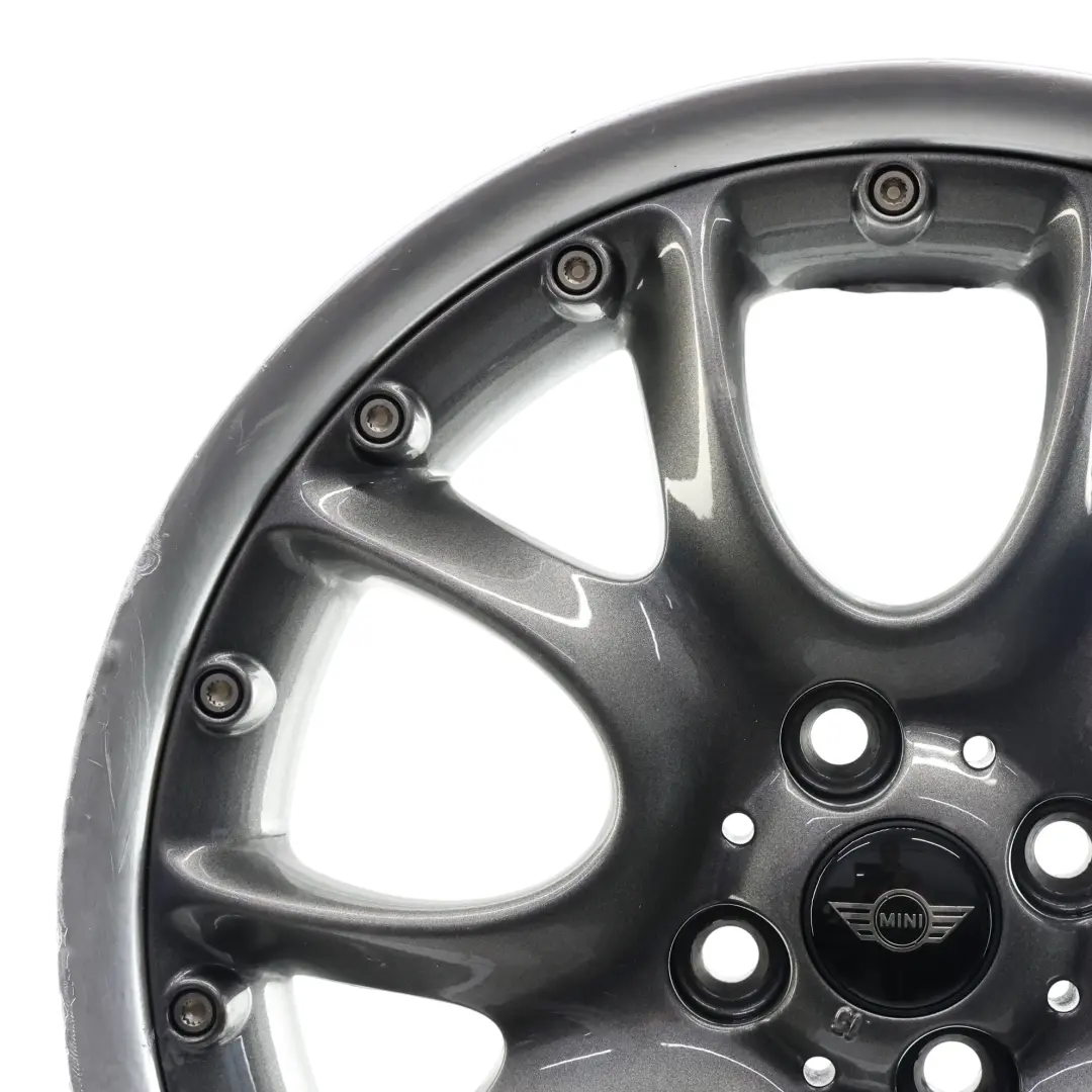 Felga Aluminiowa Srebrna 17" 7J ET:48 do Mini Cooper R50 R56 o numerze 6775686 Mini Cooper R50 R56 Felga Aluminiowa Srebrna 17" 7J ET:48 - SKU 6775686-9 - Numer Części 6775686