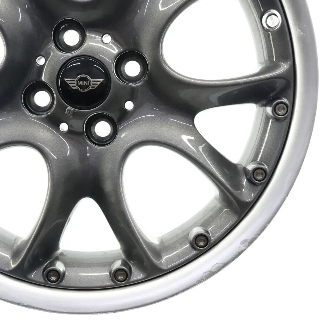 Felga Aluminiowa Srebrna 17" 7J ET:48 do Mini Cooper R50 R56 o numerze 6775686 Mini Cooper R50 R56 Felga Aluminiowa Srebrna 17" 7J ET:48 - SKU 6775686-9 - Numer Części 6775686