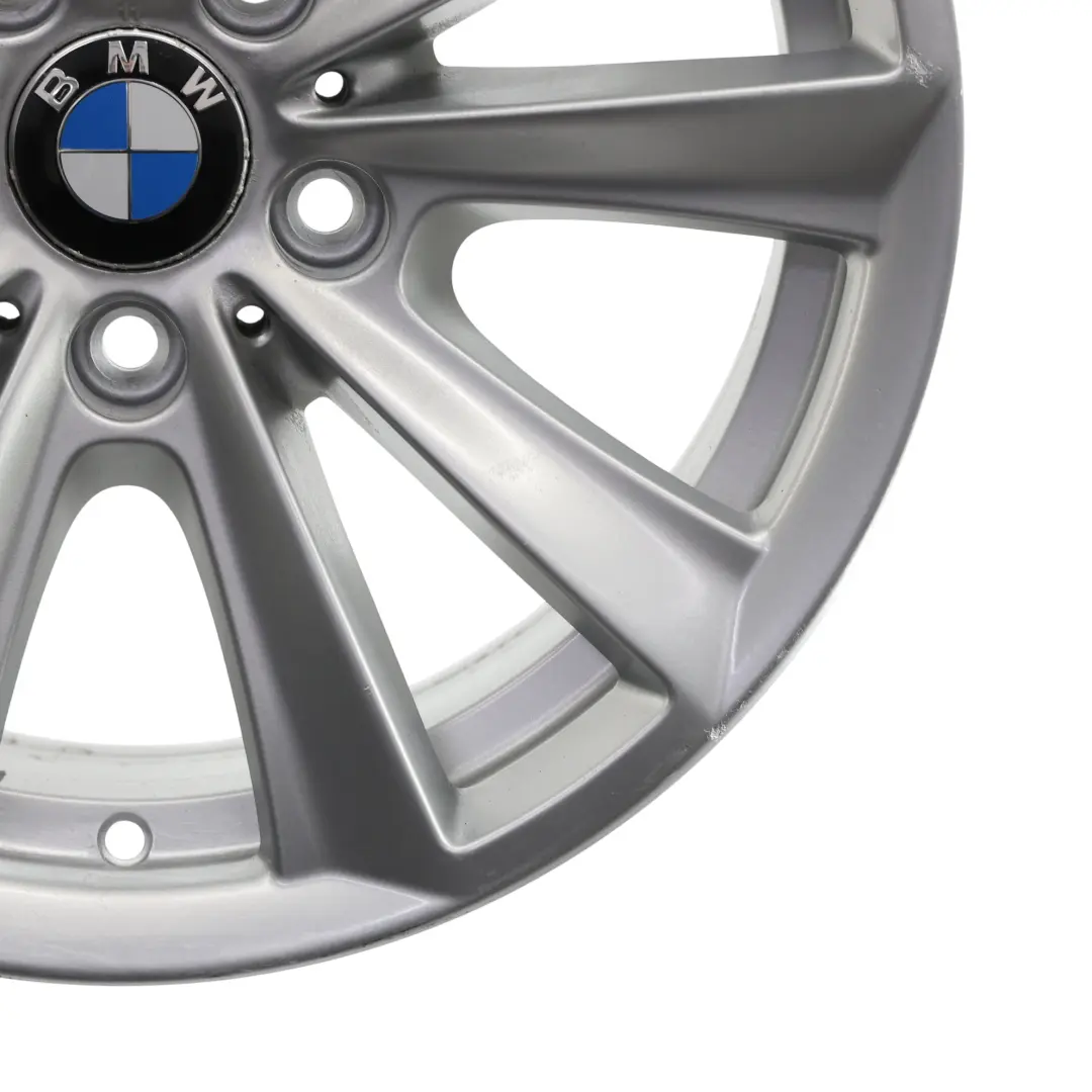 Alu Felge Alufelge 17" V-Speiche 236 8J ET:30 für BMW F10 F11 F12 mit Teilenummer 6780720 BMW F10 F11 F12 Alu Felge Alufelge 17" V-Speiche 236 8J ET:30 - SKU 6780720-2 - Teilenummer 6780720