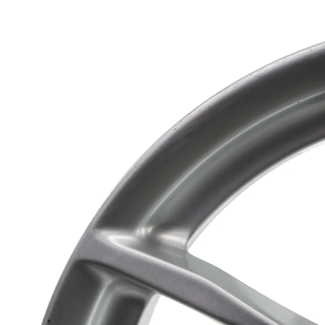 Llanta De aleacion plateada 16" 7J ET:40 V-Spoke 378 para BMW F20 F21 F22 F23 con número de pieza 6796202 BMW F20 F21 F22 F23 Llanta De aleacion plateada 16" 7J ET:40 V-Spoke 378 - SKU 6796202-6 - Número de pieza 6796202