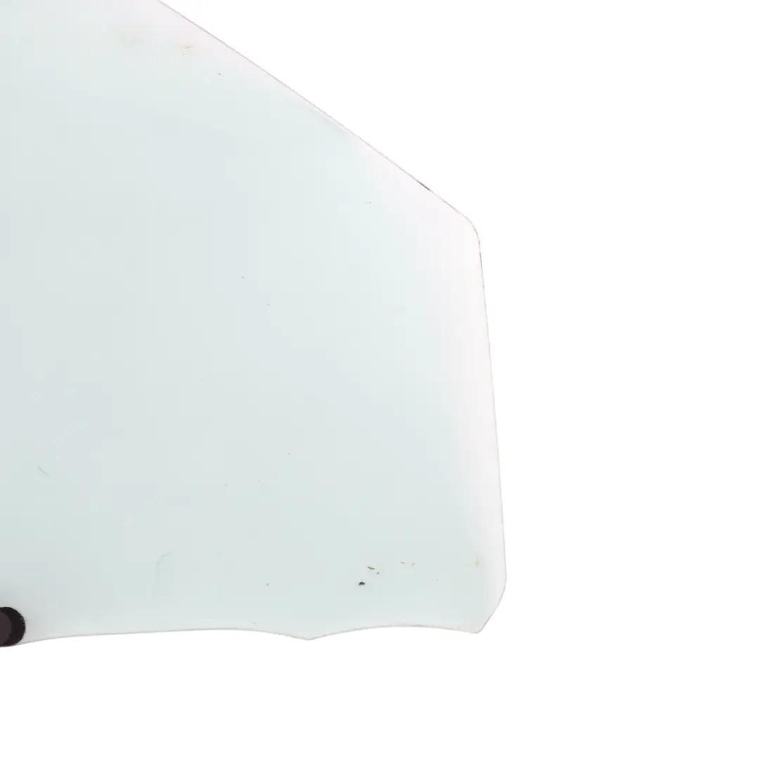 Mk1 Front Door Window Glass Glazing Green Right O/S to Toyota Yaris with Part number 681100D010 Toyota Yaris Mk1 Front Door Window Glass Glazing Green Right O/S - SKU 681100D010 - Part number 681100D010
