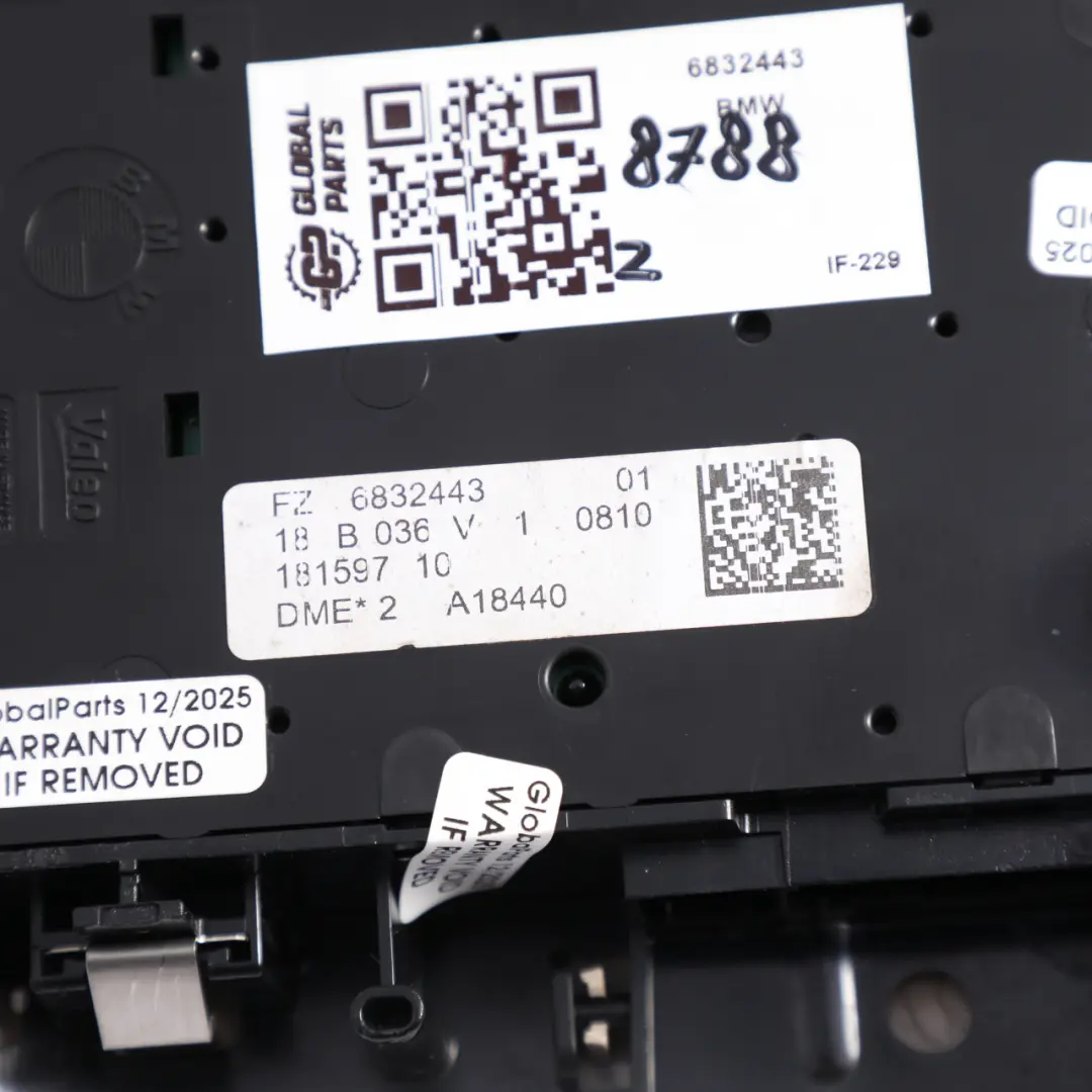 BMW X1 F48 Courtesy Light Interior Roof Panel Panoramic Roof Oyster - SKU 6832443 - Part number 6832443