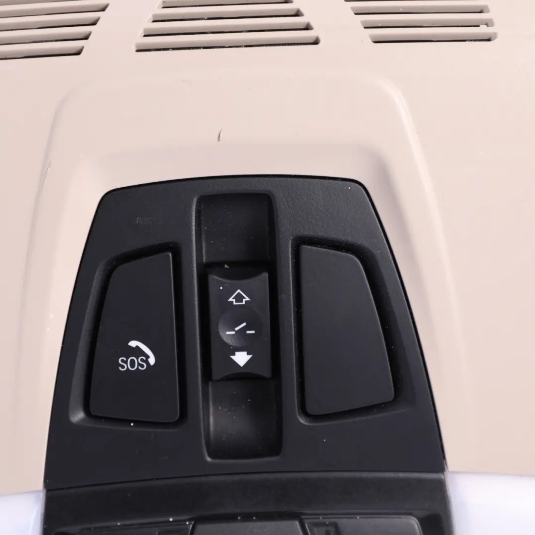 Luz de Cortesía Interior Techo Panorámico Oyster para BMW X1 F48 con número de pieza 6832443 BMW X1 F48 Luz de Cortesía Interior Techo Panorámico Oyster - SKU 6832443 - Número de pieza 6832443