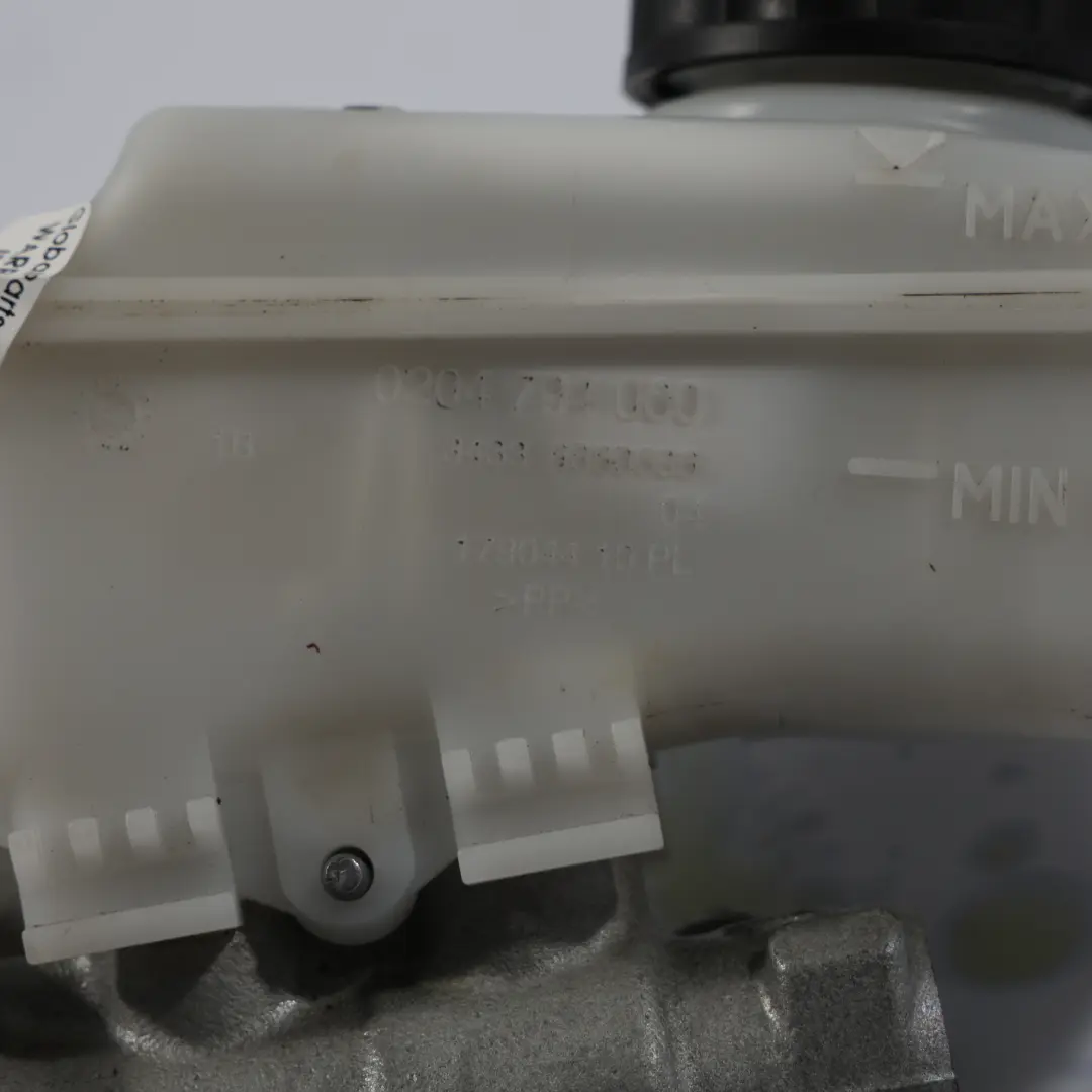 BMW F40 F44 F48 Bremshauptzylinder Mit Ausgleichsbehälter 6864669 - SKU 6860686 - Teilenummer 6860686