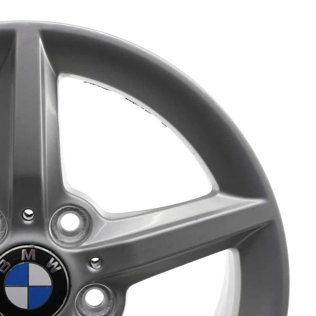 Llanta Aleacion Plateada 16" 7J ET:40 Star Spoke 654 para BMW F20 F21 F22 F23 con número de pieza 6866302 BMW F20 F21 F22 F23 Llanta Aleacion Plateada 16" 7J ET:40 Star Spoke 654 - SKU 6866302-2 - Número de pieza 6866302