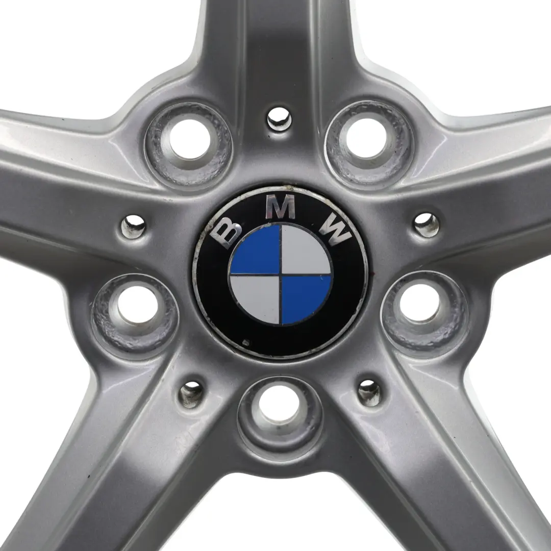 Llanta Aleacion Plateada 16" 7J ET:40 Star Spoke 654 para BMW F20 F21 F22 F23 con número de pieza 6866302 BMW F20 F21 F22 F23 Llanta Aleacion Plateada 16" 7J ET:40 Star Spoke 654 - SKU 6866302-2 - Número de pieza 6866302