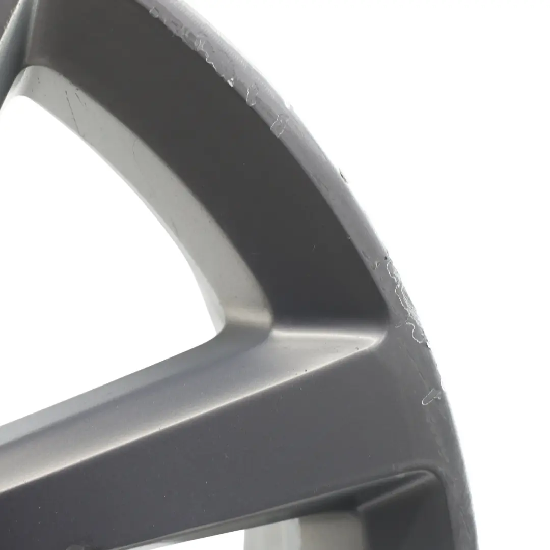 Silberne Alufelge 17" Doppelspeiche 655 ET:43 7.5J für BMW F20 F21 F22 F23 mit Teilenummer 6866303 BMW F20 F21 F22 F23 Silberne Alufelge 17" Doppelspeiche 655 ET:43 7.5J - SKU 6866303-6 - Teilenummer 6866303