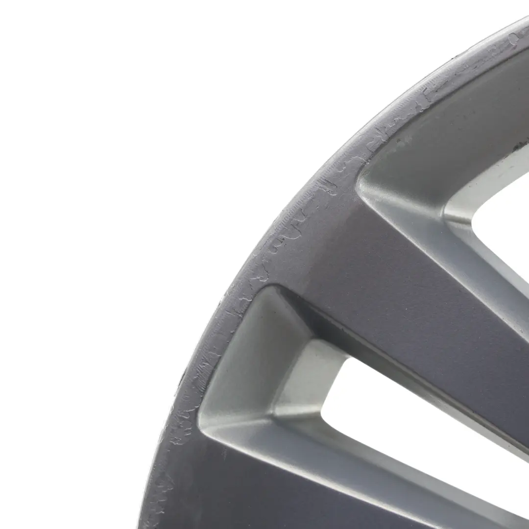 Srebrna Felga Aluminiowa 17" Styling 655 ET:43 7.5J do BMW F20 F21 F22 F23 o numerze 6866303 BMW F20 F21 F22 F23 Srebrna Felga Aluminiowa 17" Styling 655 ET:43 7.5J - SKU 6866303-6 - Numer Części 6866303