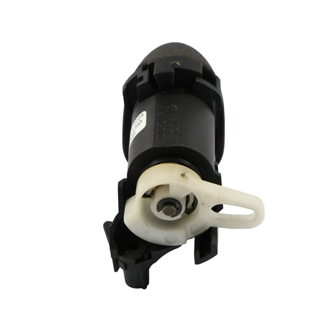 XP10 Zamek Cylinder Klucza Klapy Bagażnika Tył do Toyota Yaris o numerze 690900D020 Toyota Yaris XP10 Zamek Cylinder Klucza Klapy Bagażnika Tył - SKU 690900D020 - Numer Części 690900D020