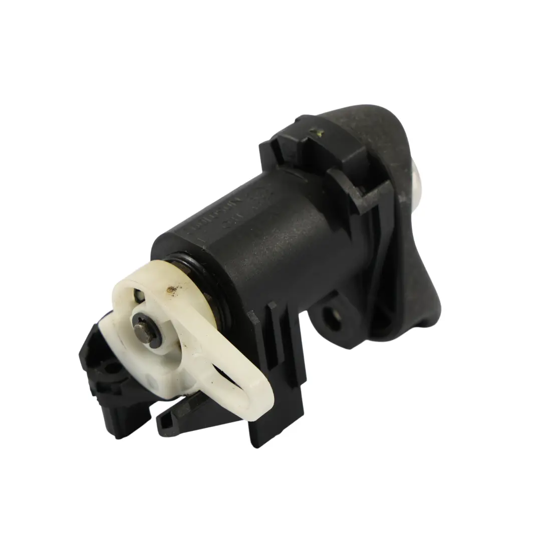 Toyota Yaris XP10 Portellone Posteriore Serratura Posteriore Chiave - SKU 690900D020 - Numero di parte 690900D020