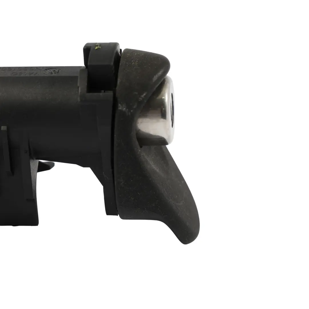 Toyota Yaris XP10 Couvercle Coffre Arrière Serrure Hayon Verrouillage - SKU 690900D020 - Numéro de pièce 690900D020