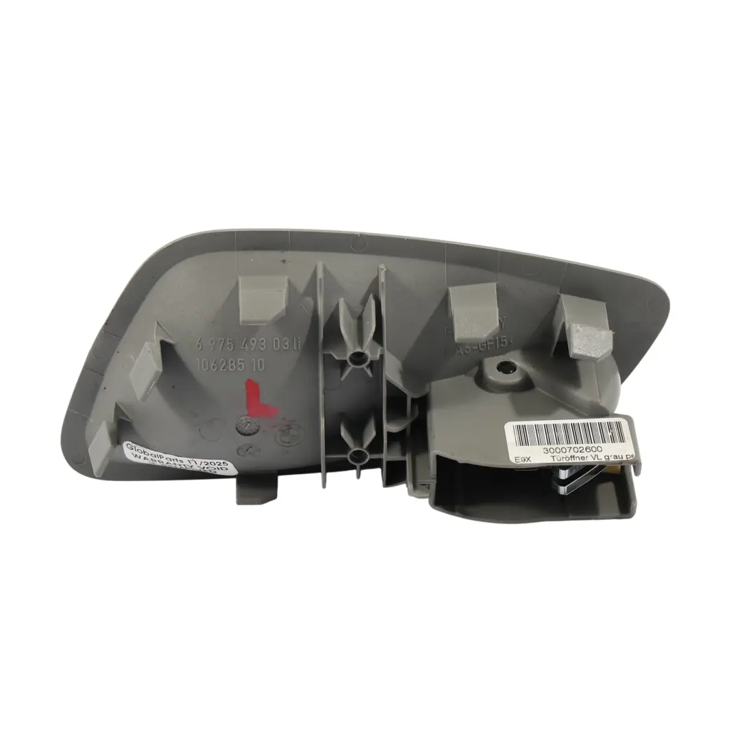 Maniglia Apriporta Interna Sinistra Grigio per BMW E92 E93 con numero di parte 6975493 BMW E92 E93 Maniglia Apriporta Interna Sinistra Grigio - SKU 6975497 - Numero di parte 6975493
