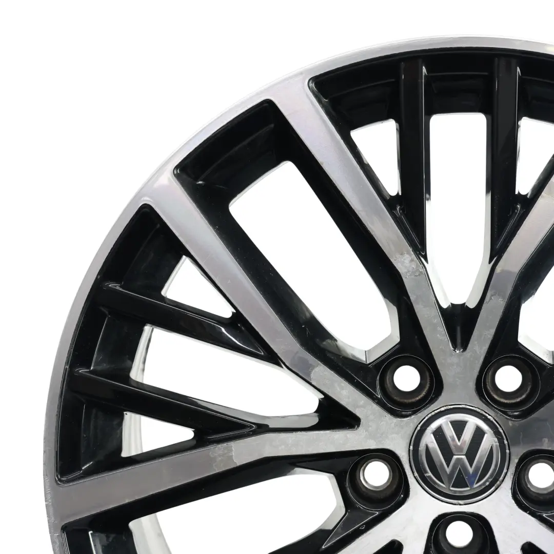 Leichtmetallfelge Silber 17" 7,5J ET:44 für Volkswagen Polo GTI 6R mit Teilenummer 6C0601025K Volkswagen Polo GTI 6R Leichtmetallfelge Silber 17" 7,5J ET:44 - SKU 6C0601025K-1 - Teilenummer 6C0601025K