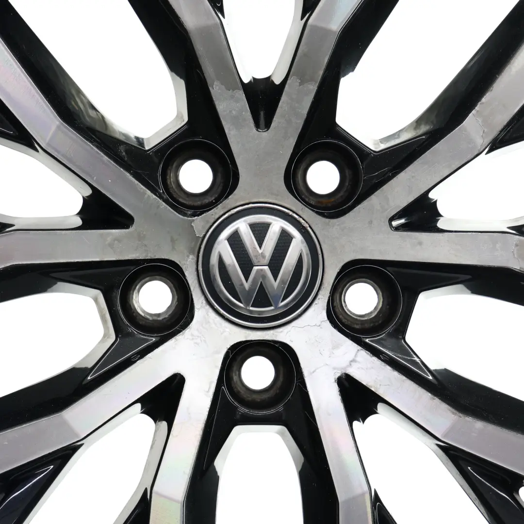 Leichtmetallfelge Silber 17" 7,5J ET:44 für Volkswagen Polo GTI 6R mit Teilenummer 6C0601025K Volkswagen Polo GTI 6R Leichtmetallfelge Silber 17" 7,5J ET:44 - SKU 6C0601025K-2 - Teilenummer 6C0601025K