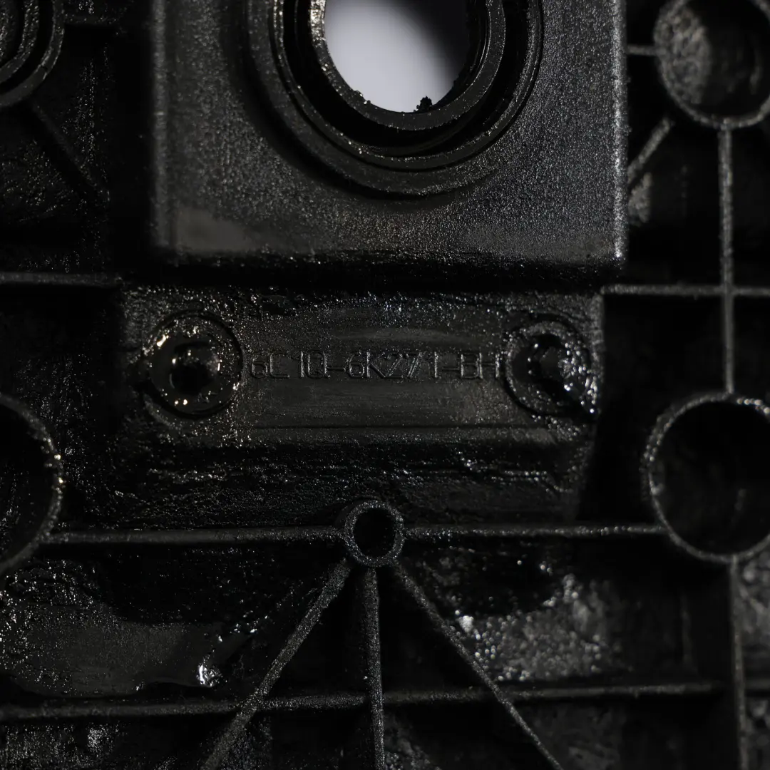 Ford Transit MK7 Deckel Kopf Kipphebel Verkleidung 2.2 Tdci Motor 6C1Q-6K271-BH - SKU 1526690 - Teilenummer 6C1Q-6K271BH