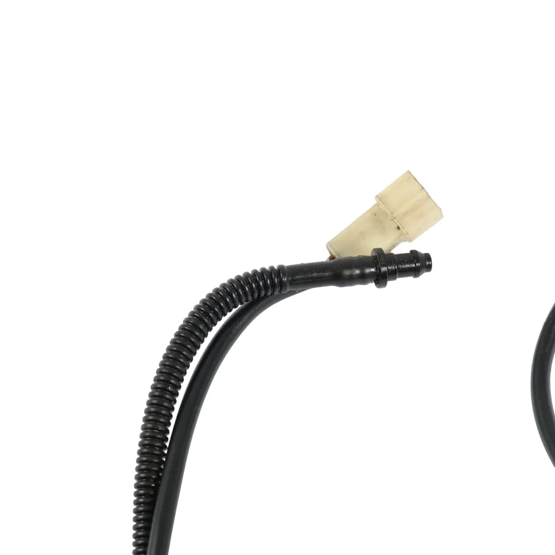 7L Front Windscreen Washer Jet Nozzle Spray Set to VW Volkswagen Touareg with Part number 6E0955986B VW Volkswagen Touareg 7L Front Windscreen Washer Jet Nozzle Spray Set - SKU 6E0955986B-1 - Part number 6E0955986B