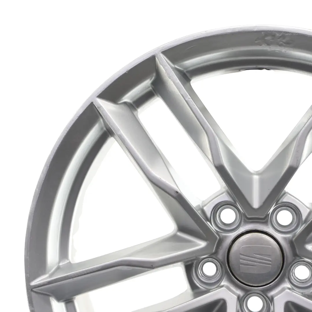 Mk4 6J Leichtmetallfelge Silber 17" 7J ET:43 für Seat Ibiza mit Teilenummer 6J0601025F Seat Ibiza Mk4 6J Leichtmetallfelge Silber 17" 7J ET:43 - SKU 6J0601025F-1 - Teilenummer 6J0601025F