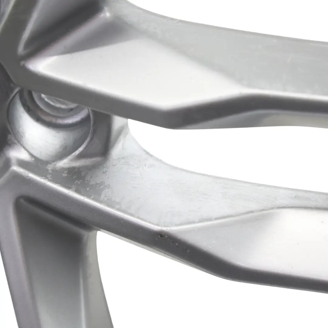 Mk4 6J Leichtmetallfelge Silber 17" 7J ET:43 für Seat Ibiza mit Teilenummer 6J0601025F Seat Ibiza Mk4 6J Leichtmetallfelge Silber 17" 7J ET:43 - SKU 6J0601025F-1 - Teilenummer 6J0601025F