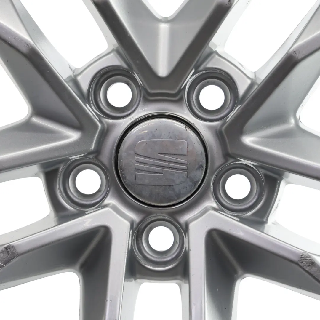 Mk4 6J Cerchio Lega Argento 17" 7J ET:43 5 Doppie Razze per Seat Ibiza con numero di parte 6J0601025F Seat Ibiza Mk4 6J Cerchio Lega Argento 17" 7J ET:43 5 Doppie Razze - SKU 6J0601025F-2 - Numero di parte 6J0601025F